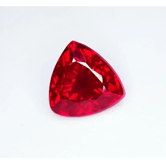 •7.37  Loose Gemstone Natural Mozambique Red Ruby Untreated Fine Gemstone - Picture 1 of 5